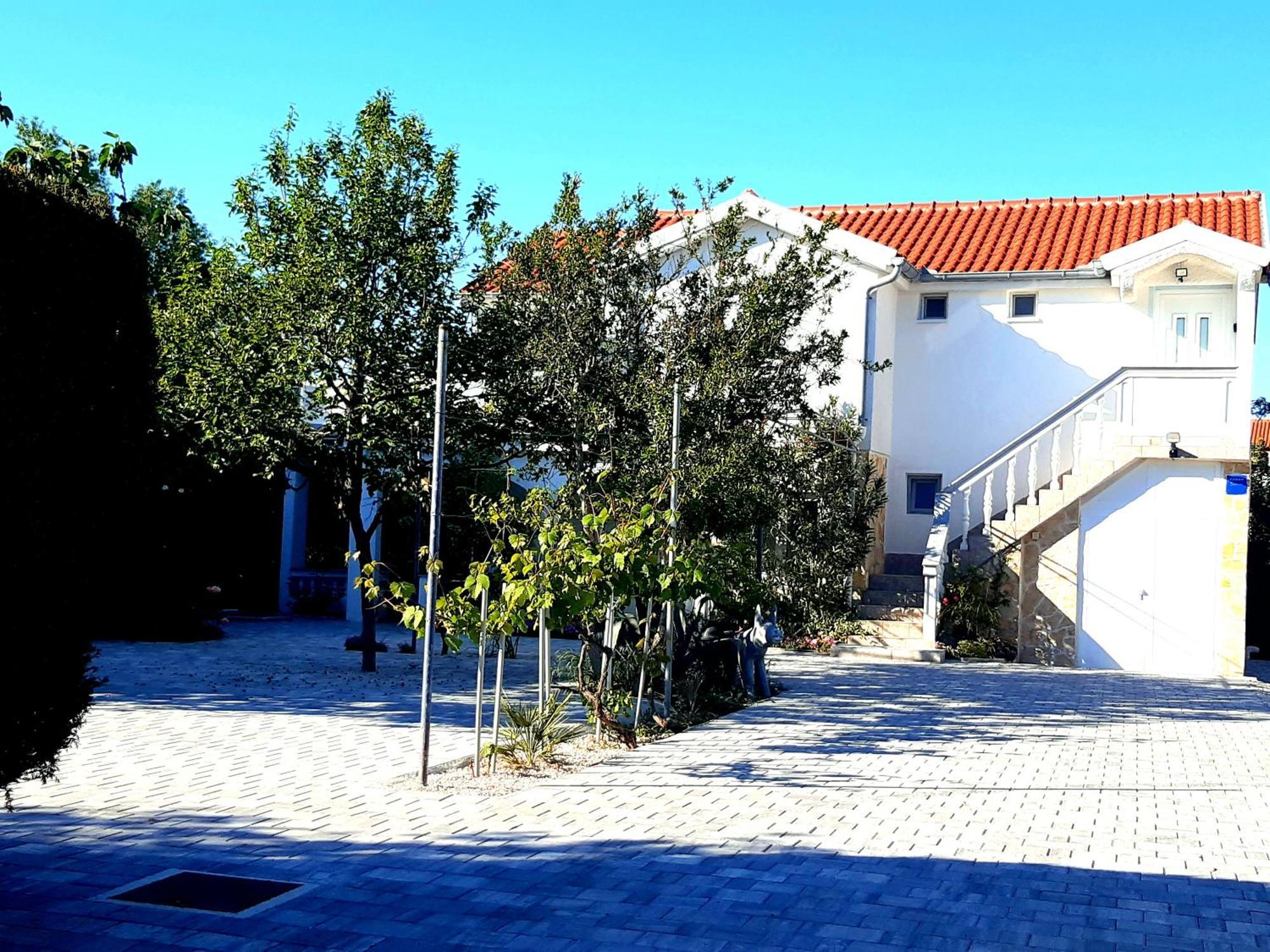 Villa.sunny.nin Nin