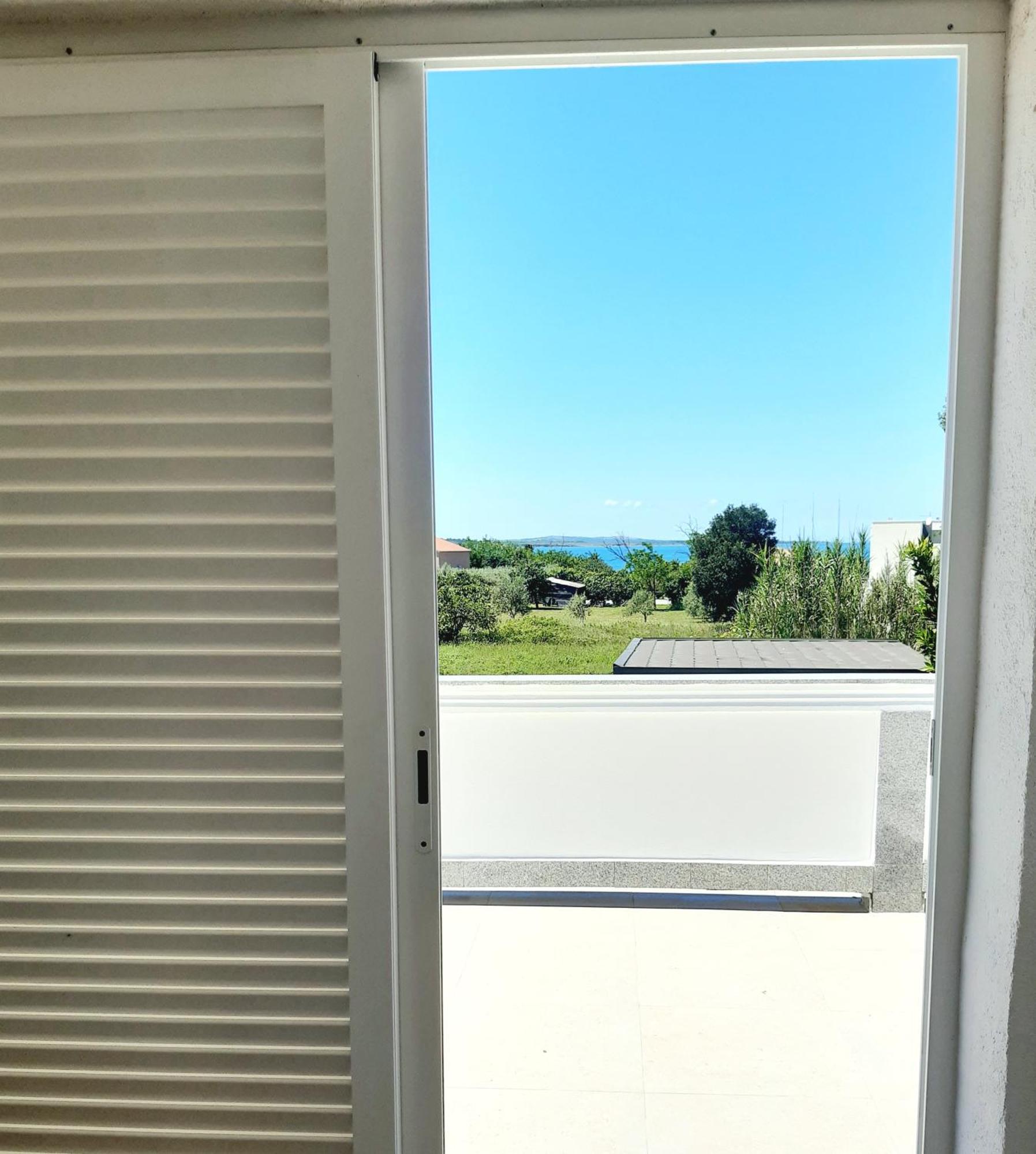 Villa.sunny.nin * Nin